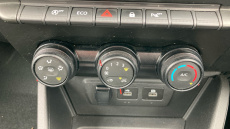 Dacia Duster 1.0 TCe 100 Comfort 5dr Bi Fuel Estate